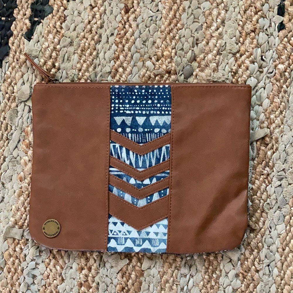 Volcom Thrifty Fun Pouch